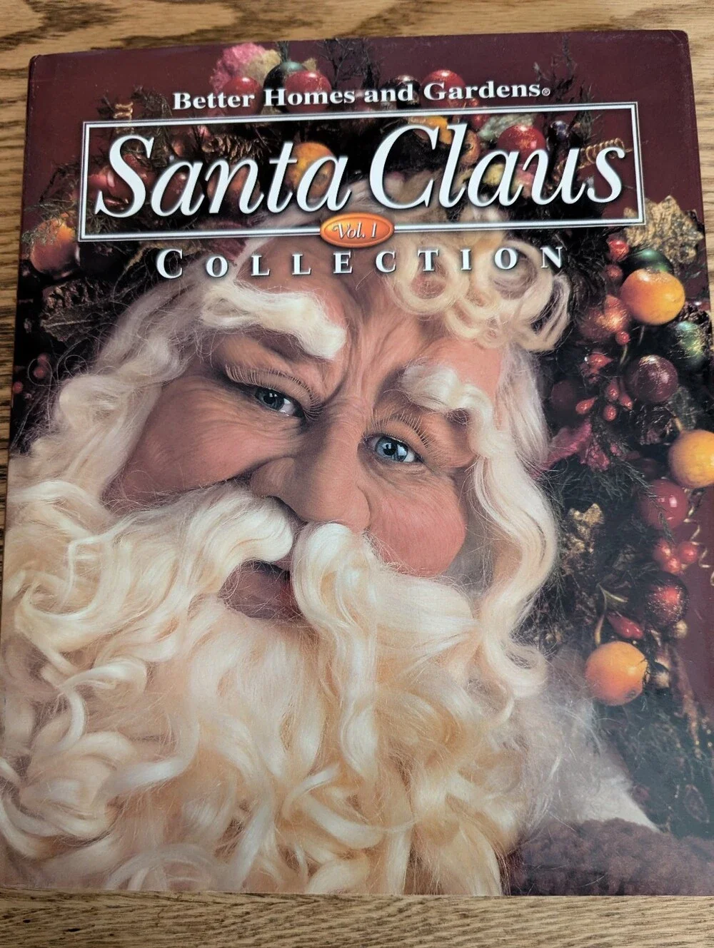 Santa Claus Collection Glossy Collector's Book, BHG Publication Vol.1